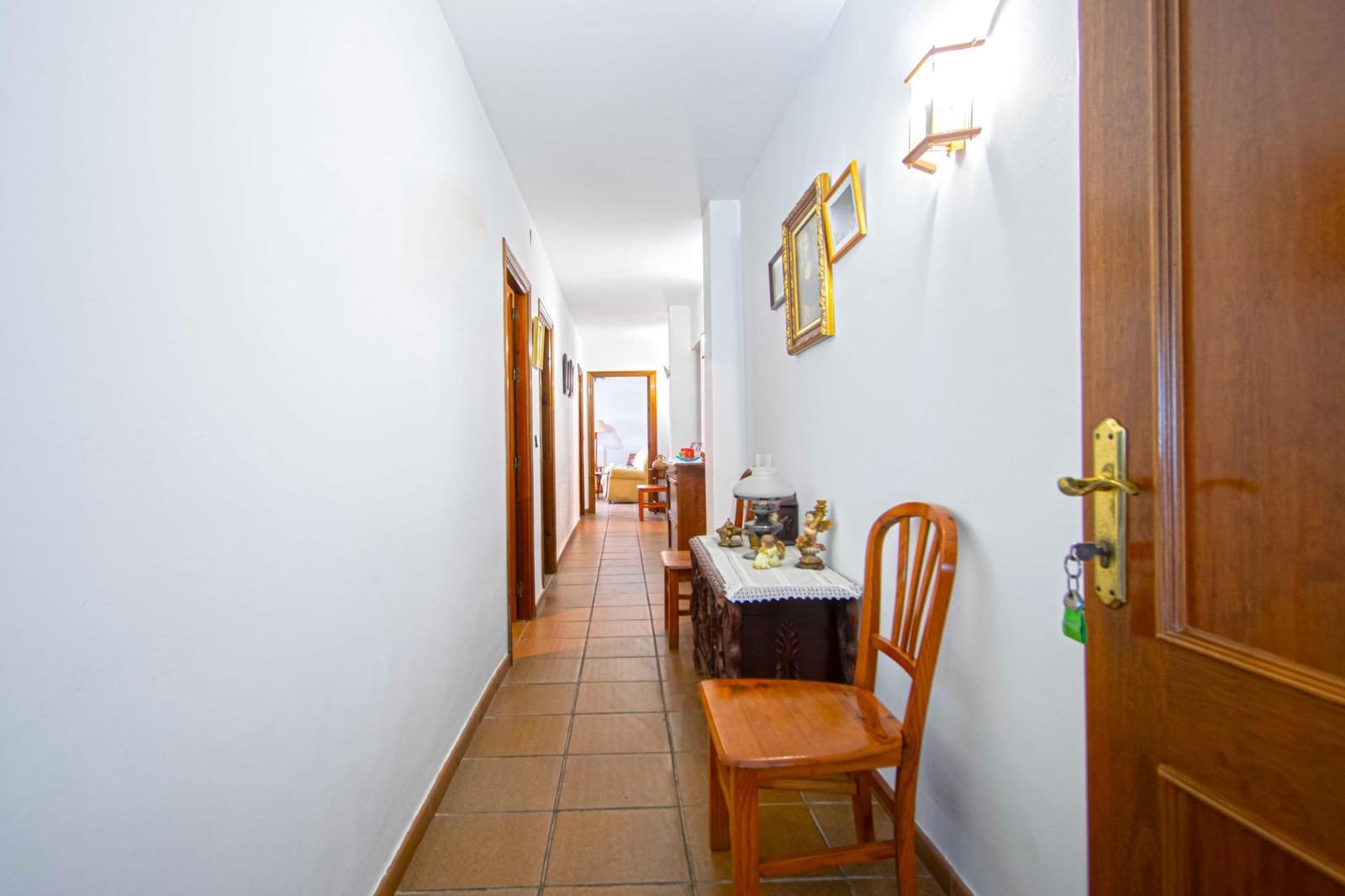 3 bedroom Commercial for sale in Castilblanco de los Arroyos with garage - € 699,000 (Ref: 9462436)