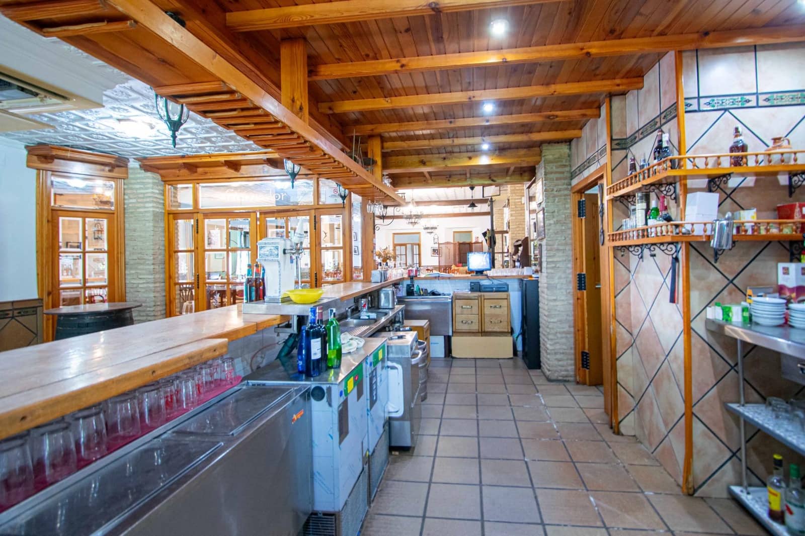 3 bedroom Commercial for sale in Castilblanco de los Arroyos with garage - € 699,000 (Ref: 9462436)