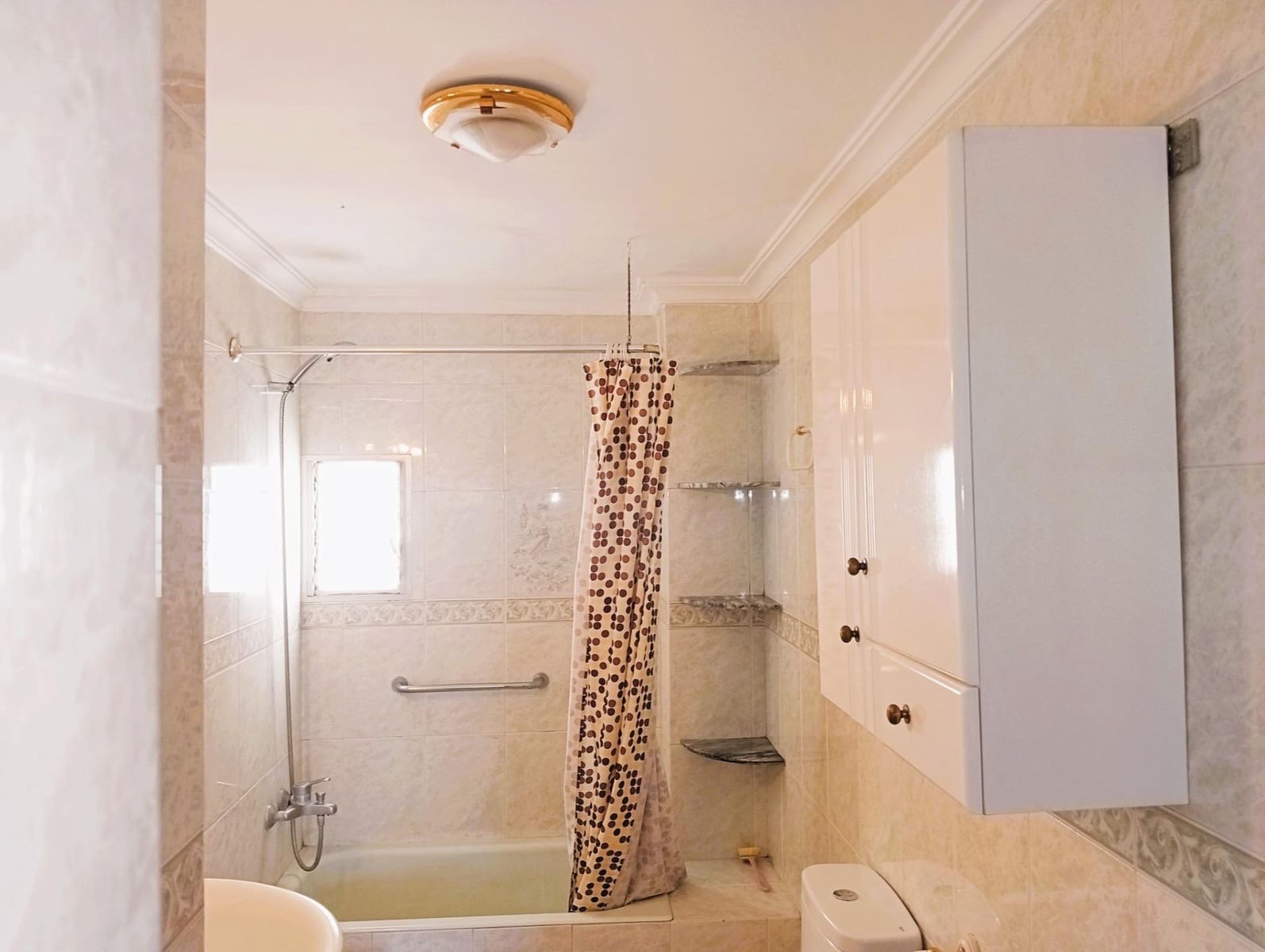 2 soveværelse Lejlighed til leje i Camas - € 650 (Ref: 9462439)