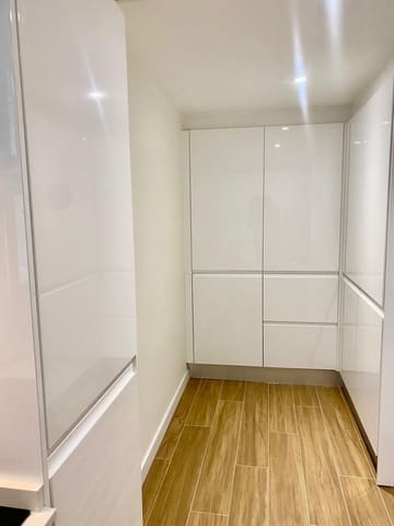 Appartement de 3 chambres à louer à Séville ville avec piscine - 1 650 € (Ref: 9468523)