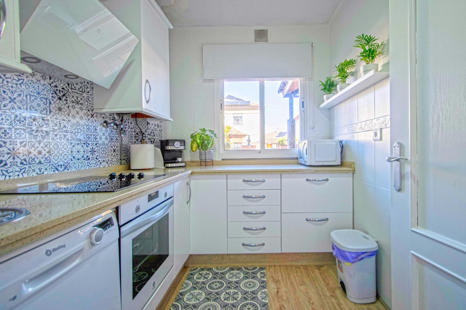 Adosado de 4 habitaciones en Mairena del Aljarafe en venta - 290.000 € (Ref: 9473036)