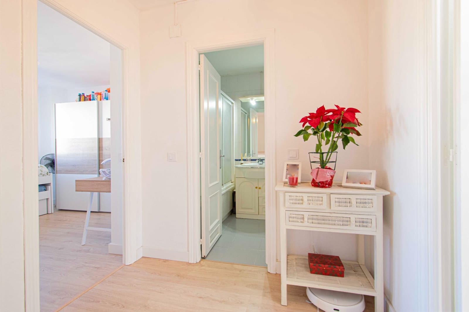 Adosado de 4 habitaciones en Mairena del Aljarafe en venta - 290.000 € (Ref: 9473036)