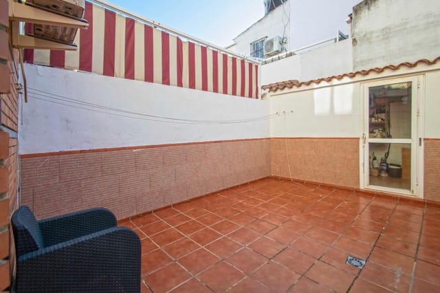 4 bedroom Terraced Villa for sale in Mairena del Aljarafe - € 290,000 (Ref: 9473036)