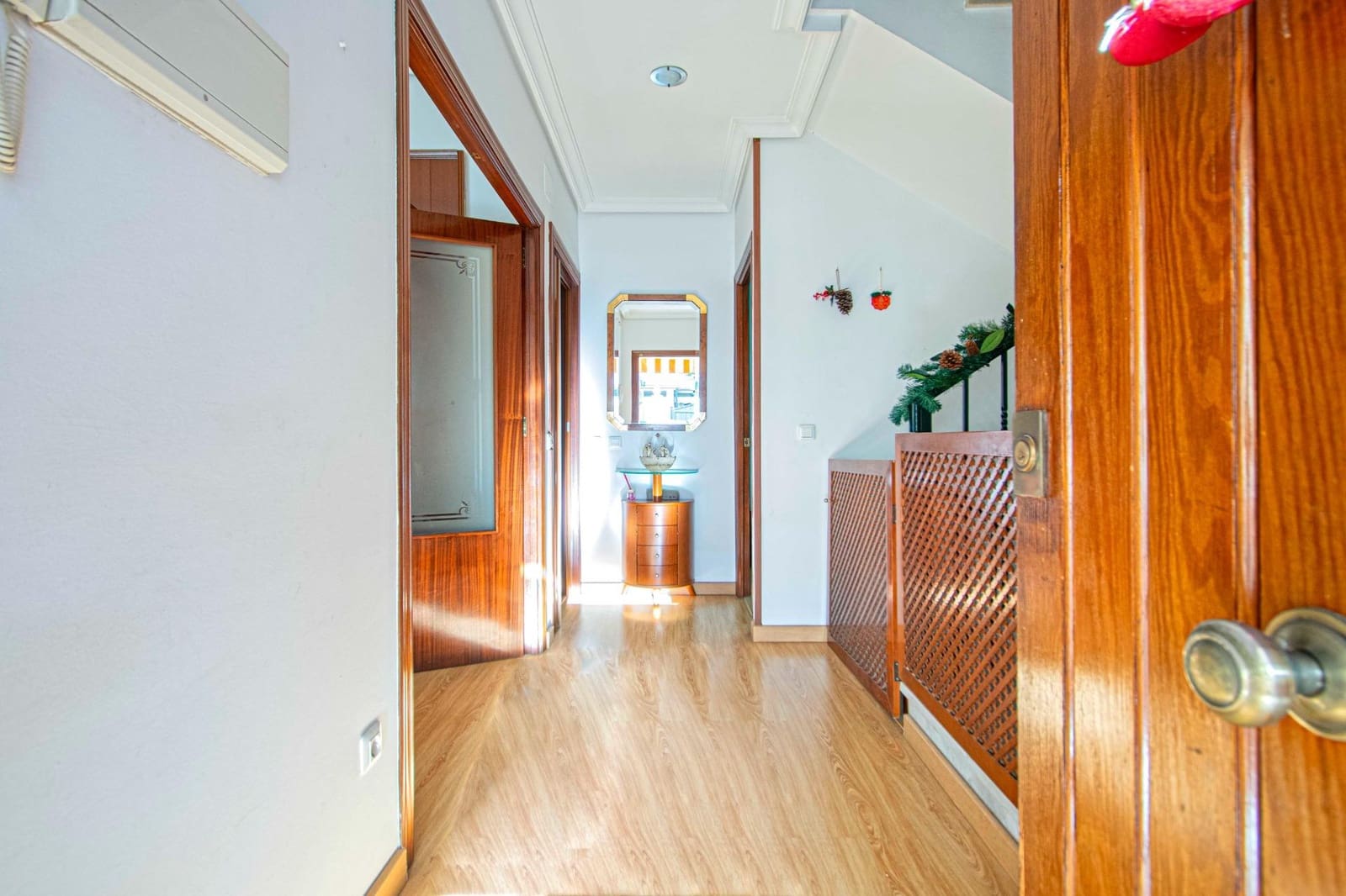 4 sovrum Radhus till salu i Sevilla stad - 414 520 € (Ref: 9473037)