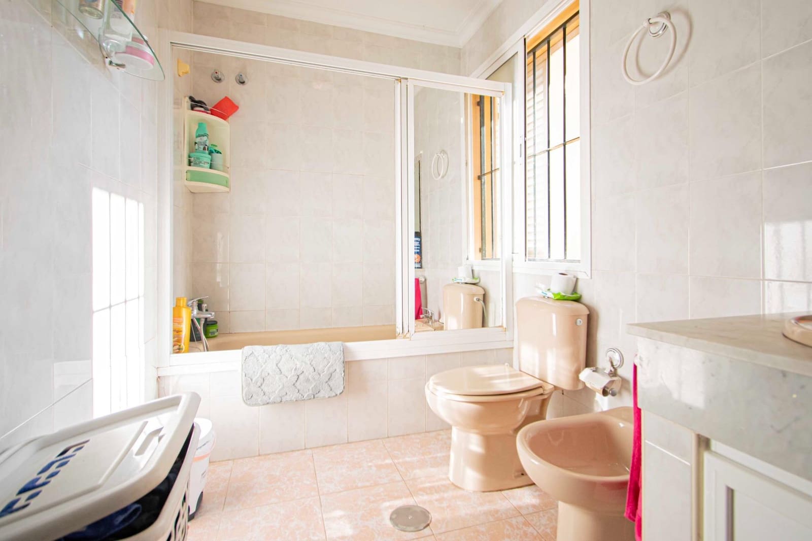 4 sovrum Radhus till salu i Sevilla stad - 414 520 € (Ref: 9473037)