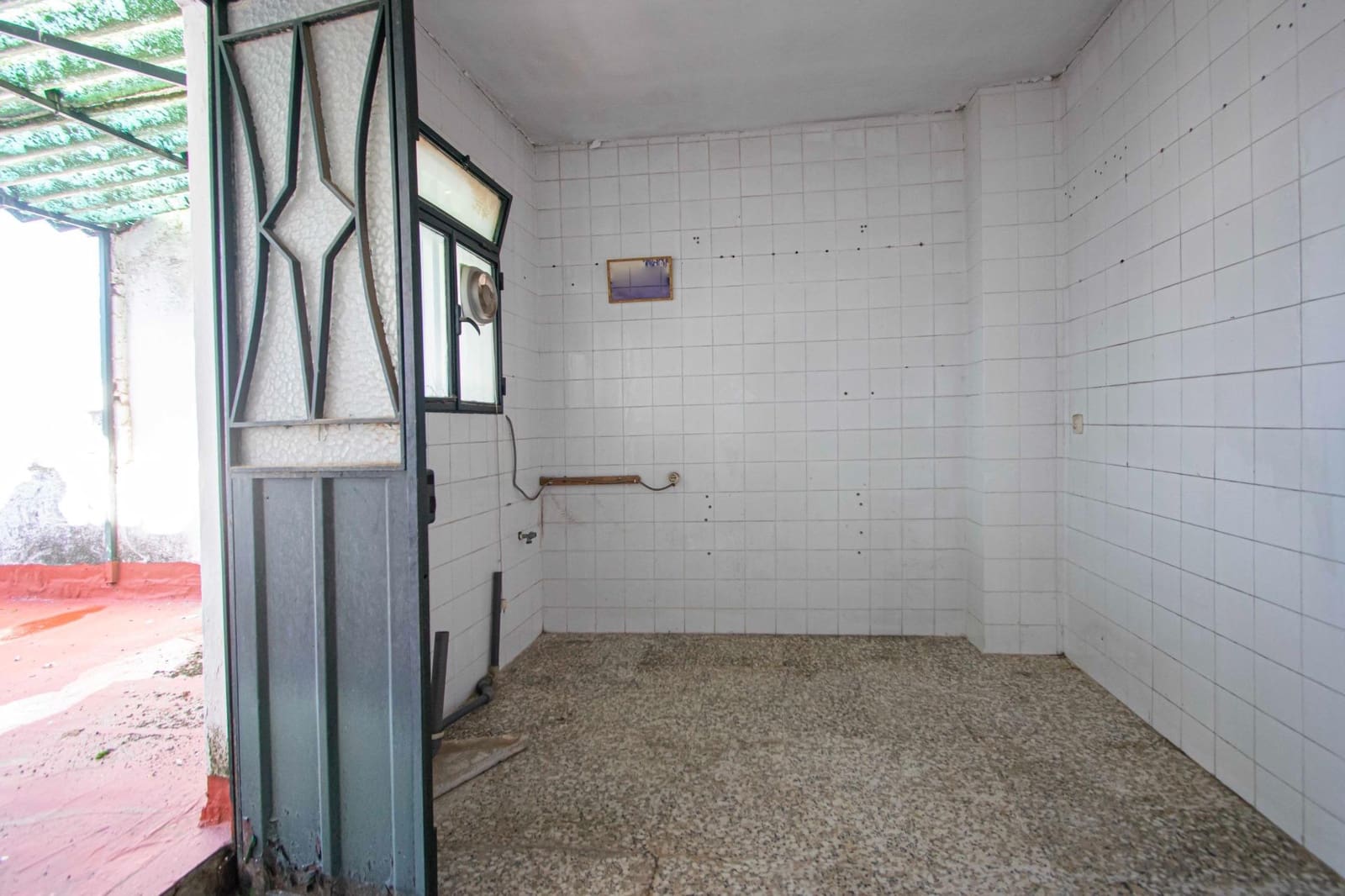 3 chambre Restaurant/Bar à vendre à Alcala de Guadaira - 270 000 € (Ref: 9474253)