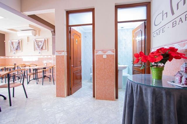 3 bedroom Restaurant/Bar for sale in Alcalá de Guadaira - € 270,000 (Ref: 9474253)