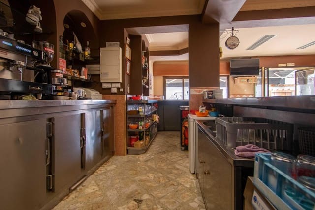 3 bedroom Restaurant/Bar for sale in Alcalá de Guadaira - € 270,000 (Ref: 9474253)