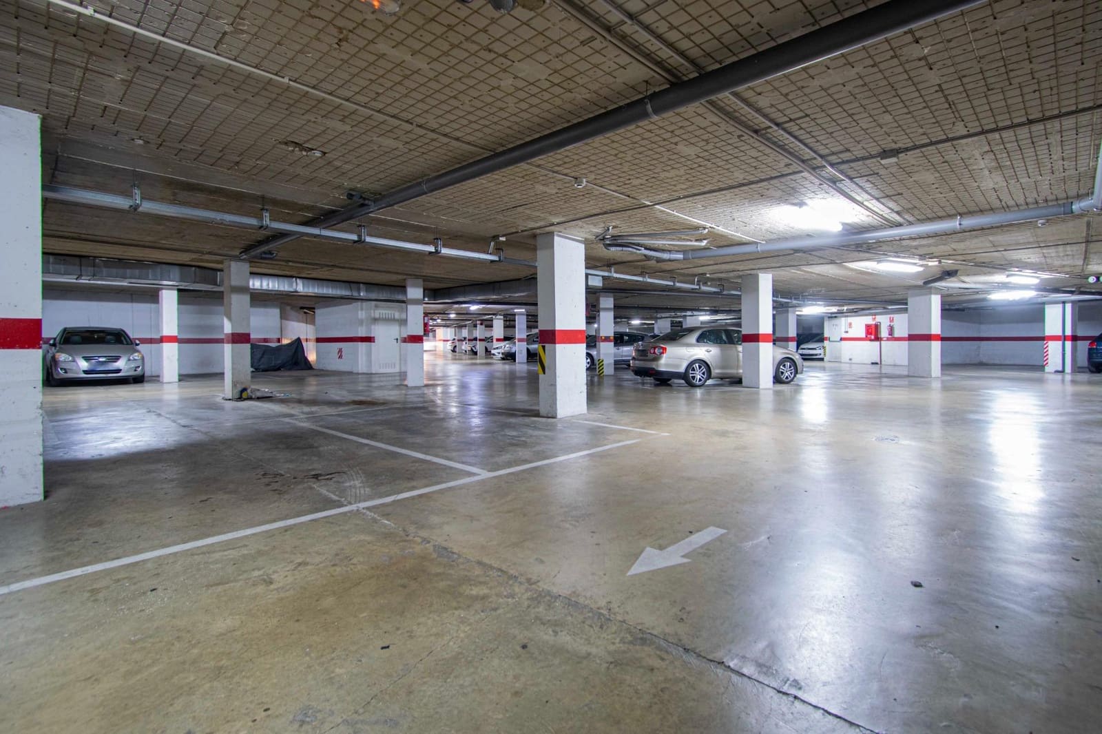 Autotalli myytävänä paikassa Sevilla kaupunki - 19 995 € (Ref: 9474941)