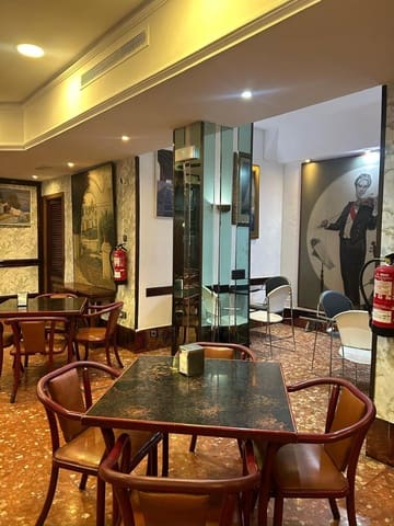 Gewerbe zu verkaufen in San Juan de Aznalfarache - 280.000 € (Ref: 9481254)