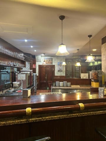 Gewerbe zu verkaufen in San Juan de Aznalfarache - 280.000 € (Ref: 9481254)