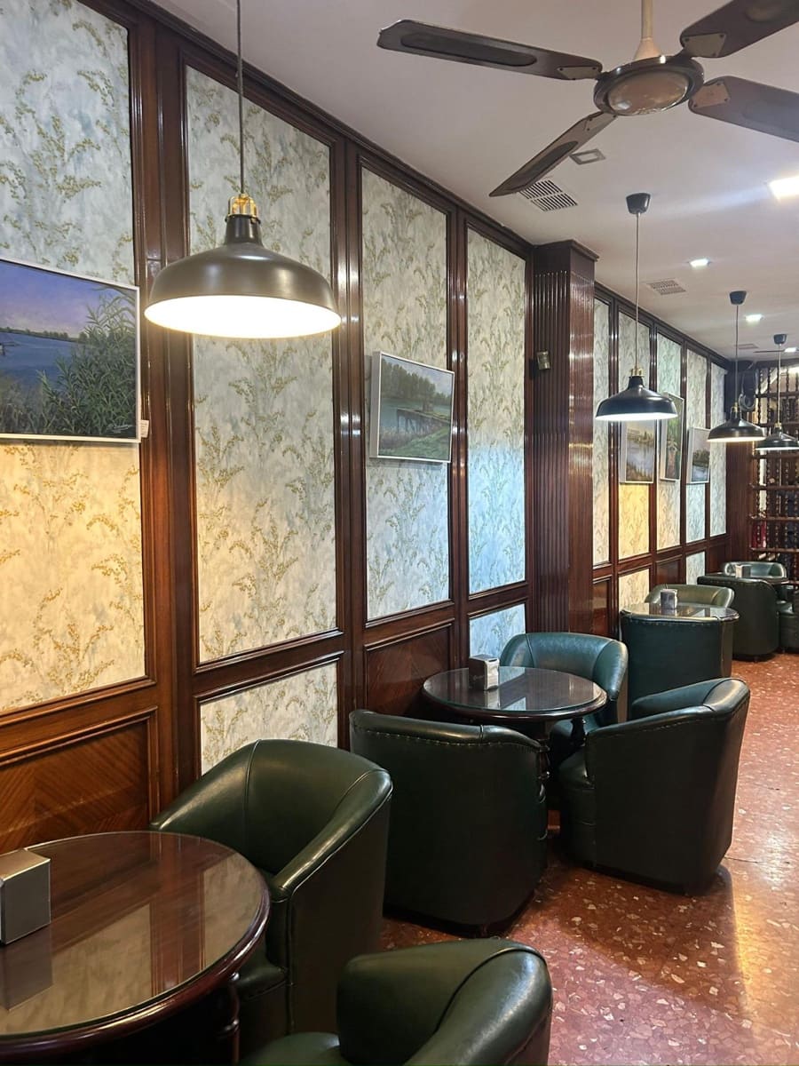 Gewerbe zu verkaufen in San Juan de Aznalfarache - 280.000 € (Ref: 9481254)