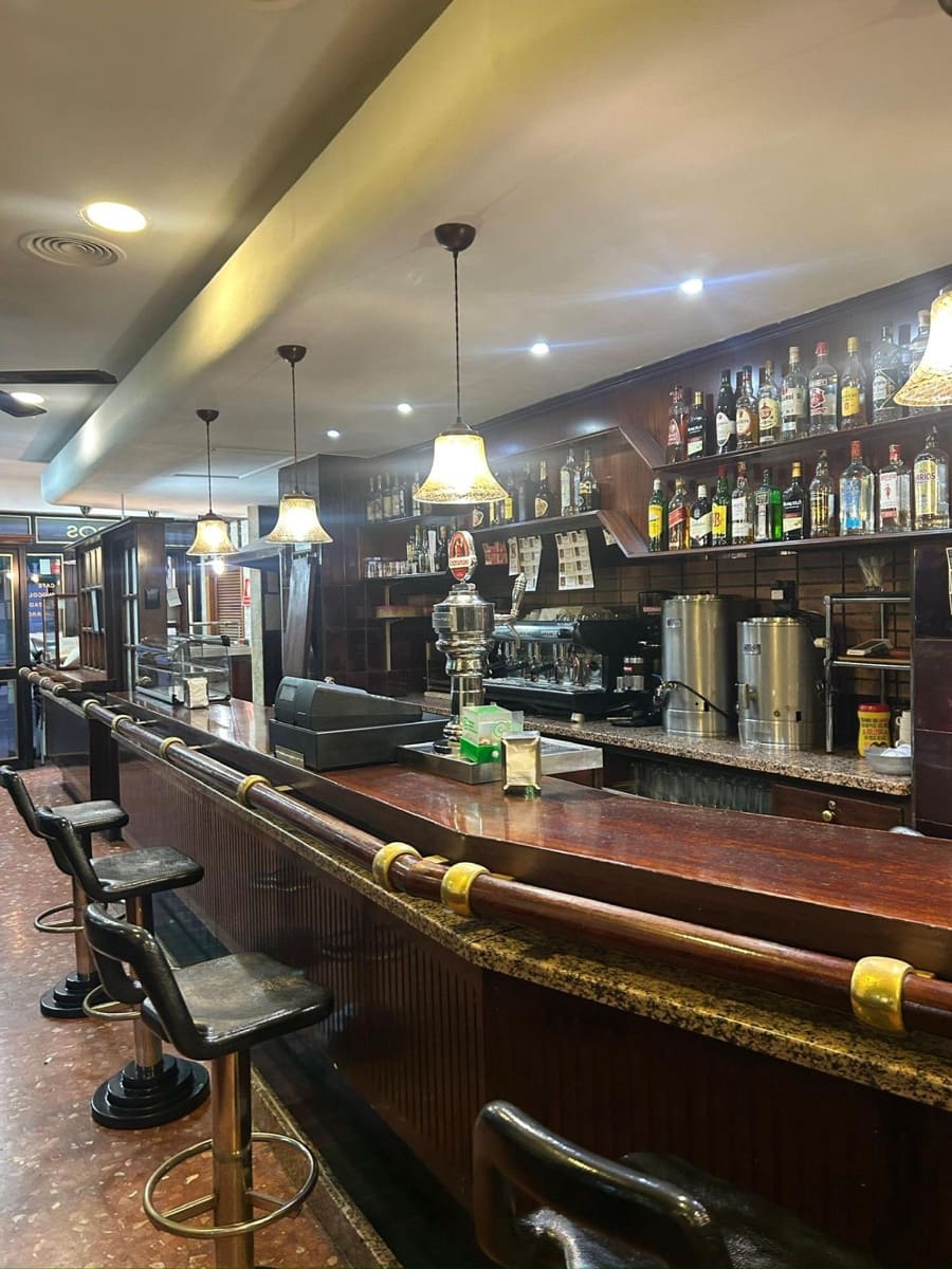 Gewerbe zu verkaufen in San Juan de Aznalfarache - 280.000 € (Ref: 9481254)