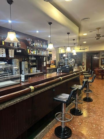 Gewerbe zu verkaufen in San Juan de Aznalfarache - 280.000 € (Ref: 9481254)