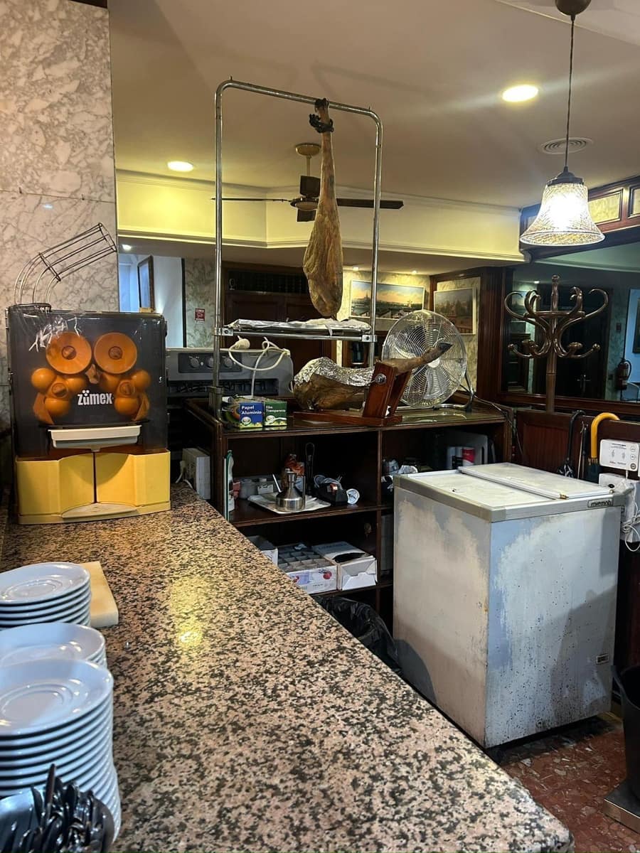 Gewerbe zu verkaufen in San Juan de Aznalfarache - 280.000 € (Ref: 9481254)