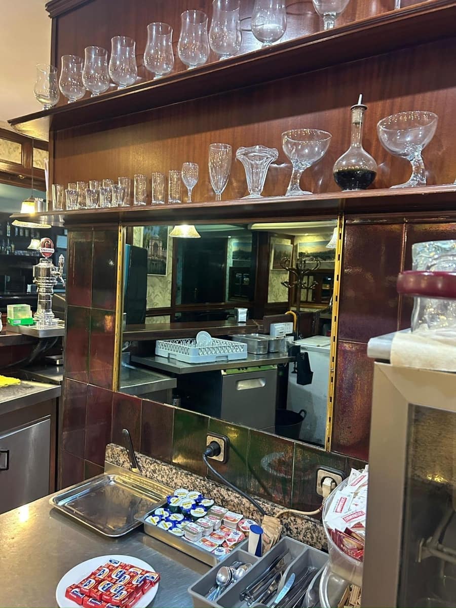 Gewerbe zu verkaufen in San Juan de Aznalfarache - 280.000 € (Ref: 9481254)