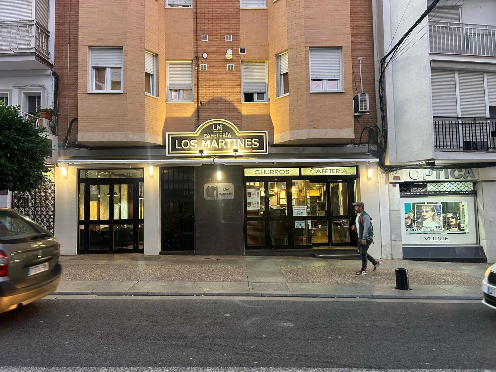 Gewerbe zu verkaufen in San Juan de Aznalfarache - 280.000 € (Ref: 9481254)