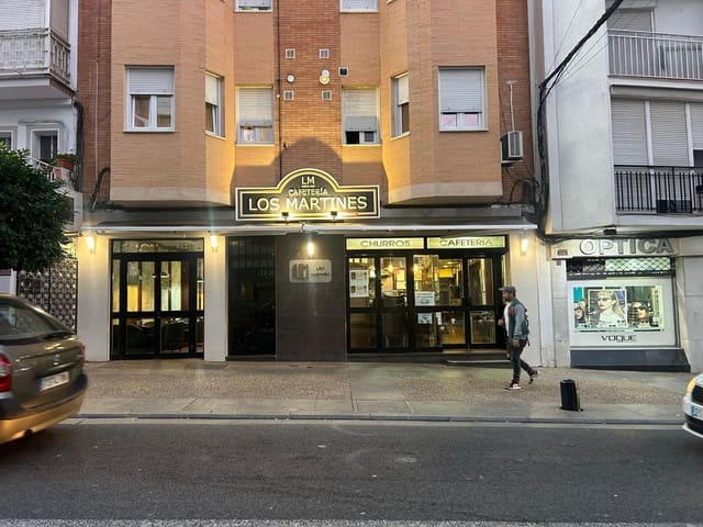 Gewerbe zu verkaufen in San Juan de Aznalfarache - 280.000 € (Ref: 9481254)