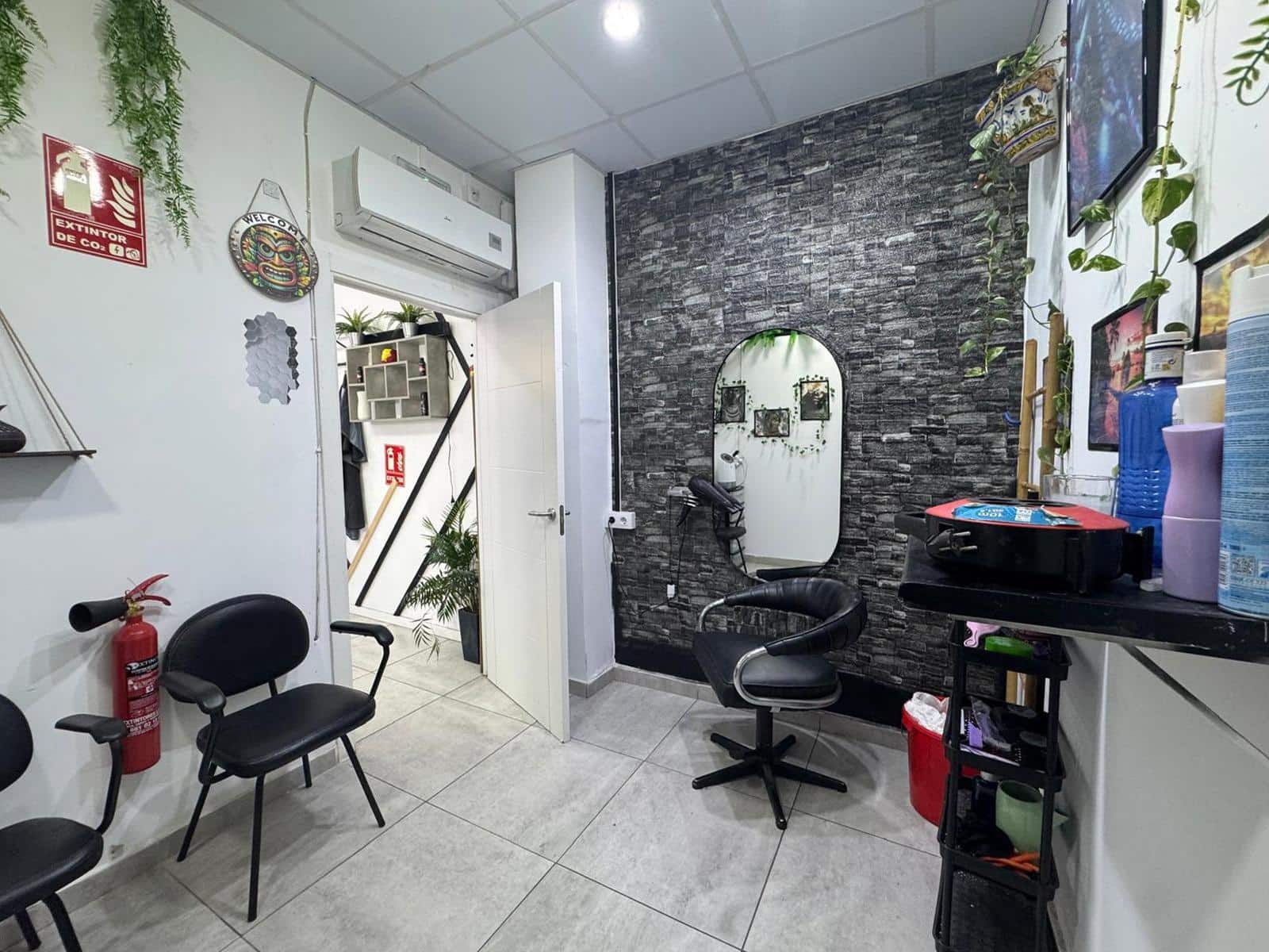 Commercial for rent in Seville city - € 530 (Ref: 9482092)