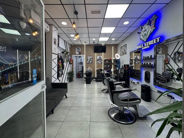 Commercial for rent in Seville city - € 530 (Ref: 9482092)