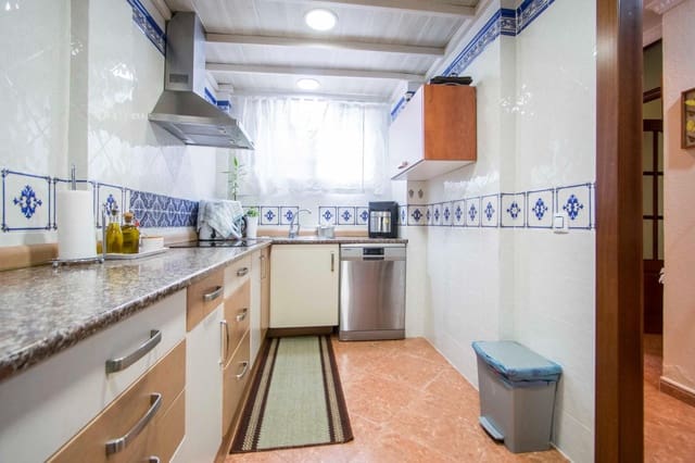 4 soveværelse Rækkehus til salg i Sevilla by - € 378.167 (Ref: 9482093)