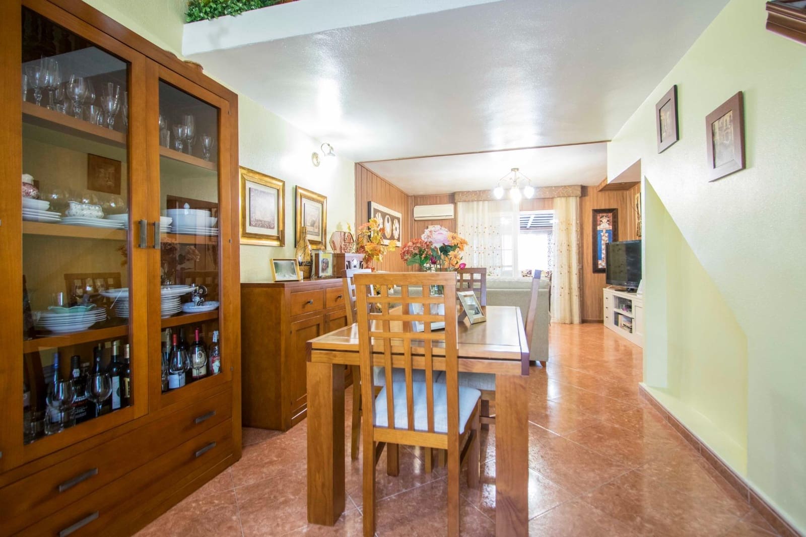 4 soveværelse Rækkehus til salg i Sevilla by - € 378.167 (Ref: 9482093)