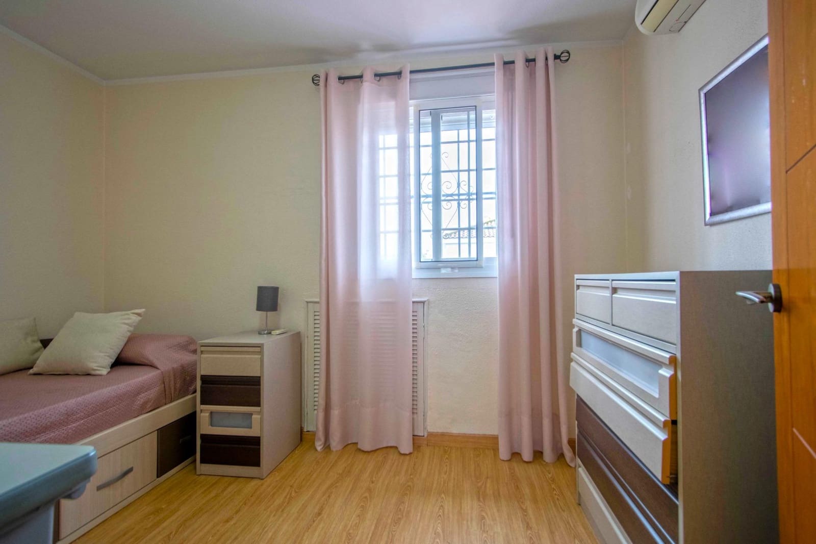 4 soveværelse Rækkehus til salg i Sevilla by - € 378.167 (Ref: 9482093)