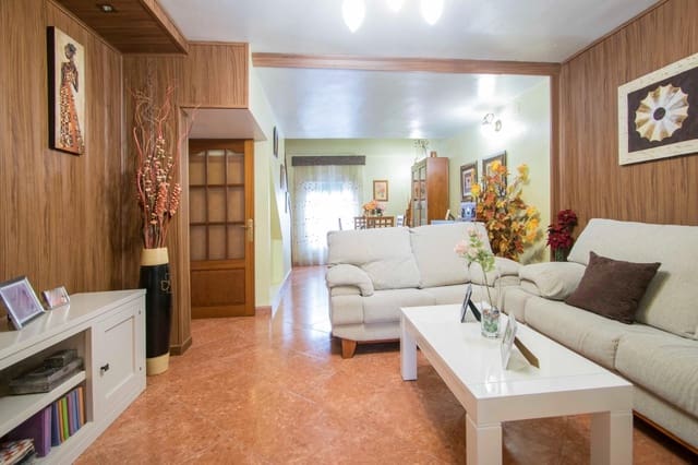 4 soveværelse Rækkehus til salg i Sevilla by - € 378.167 (Ref: 9482093)