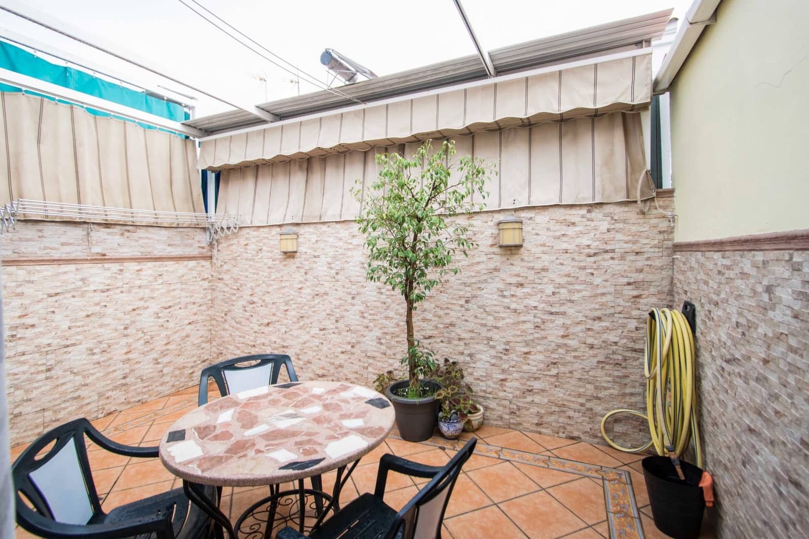 4 soveværelse Rækkehus til salg i Sevilla by - € 378.167 (Ref: 9482093)