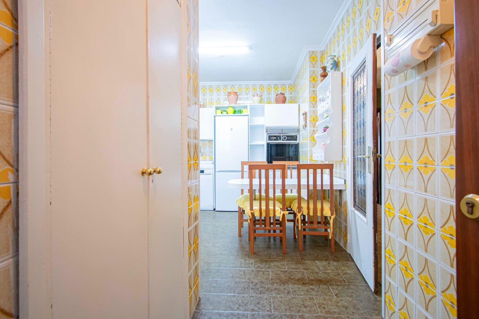 5 bedroom Flat for sale in Seville city - € 345,000 (Ref: 9482094)