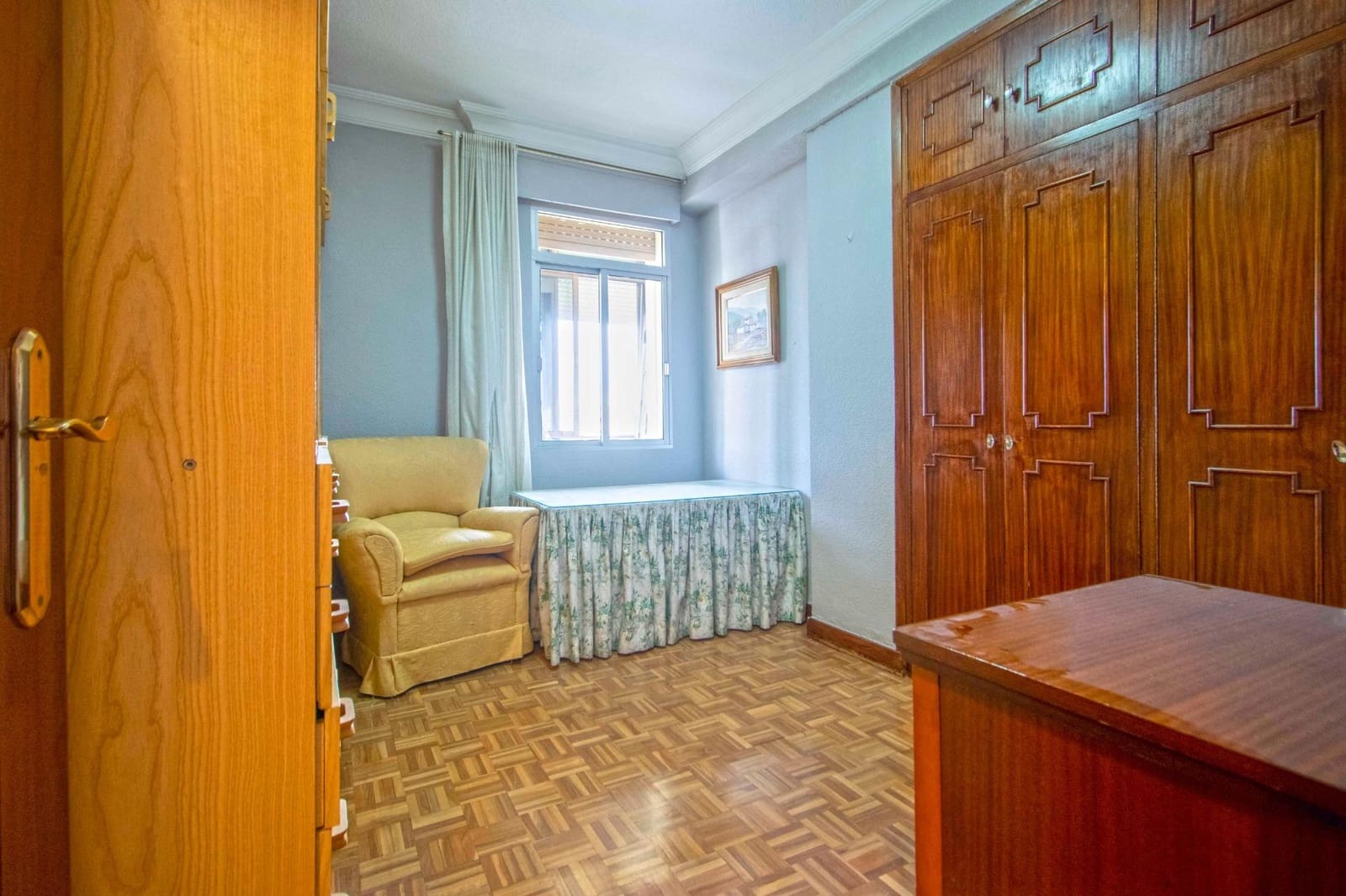 5 bedroom Flat for sale in Seville city - € 345,000 (Ref: 9482094)