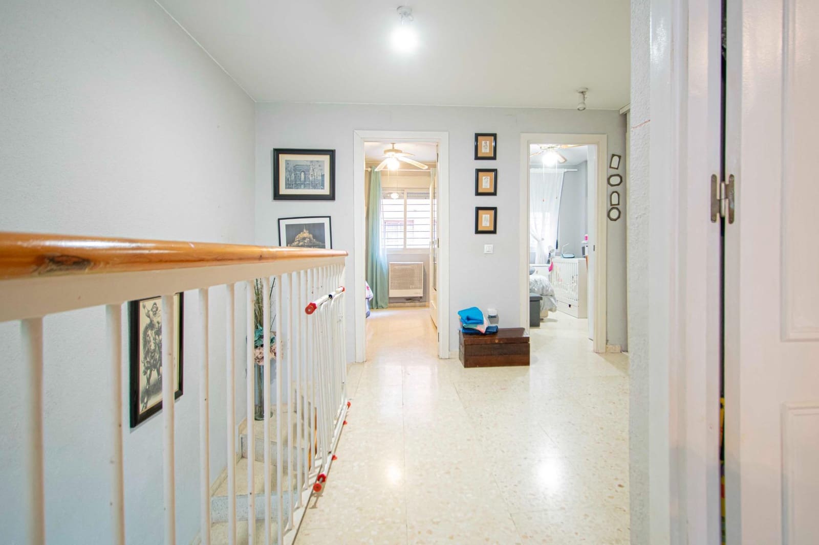 4 bedroom Apartment for sale in Seville city with garage - € 225,000 (Ref: 9482095)