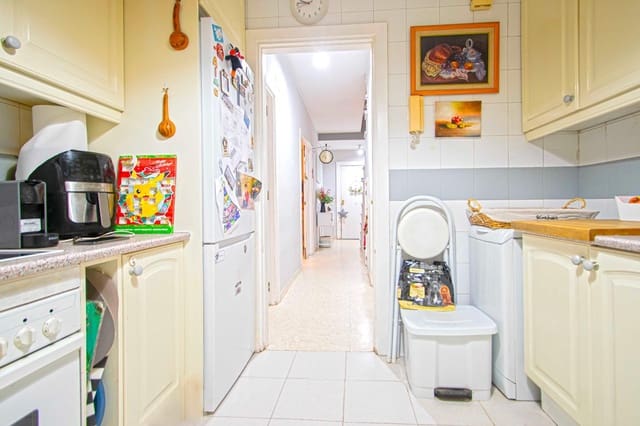 4 slaapkamer Appartement te koop in Sevilla stad met garage - € 225.000 (Ref: 9482095)