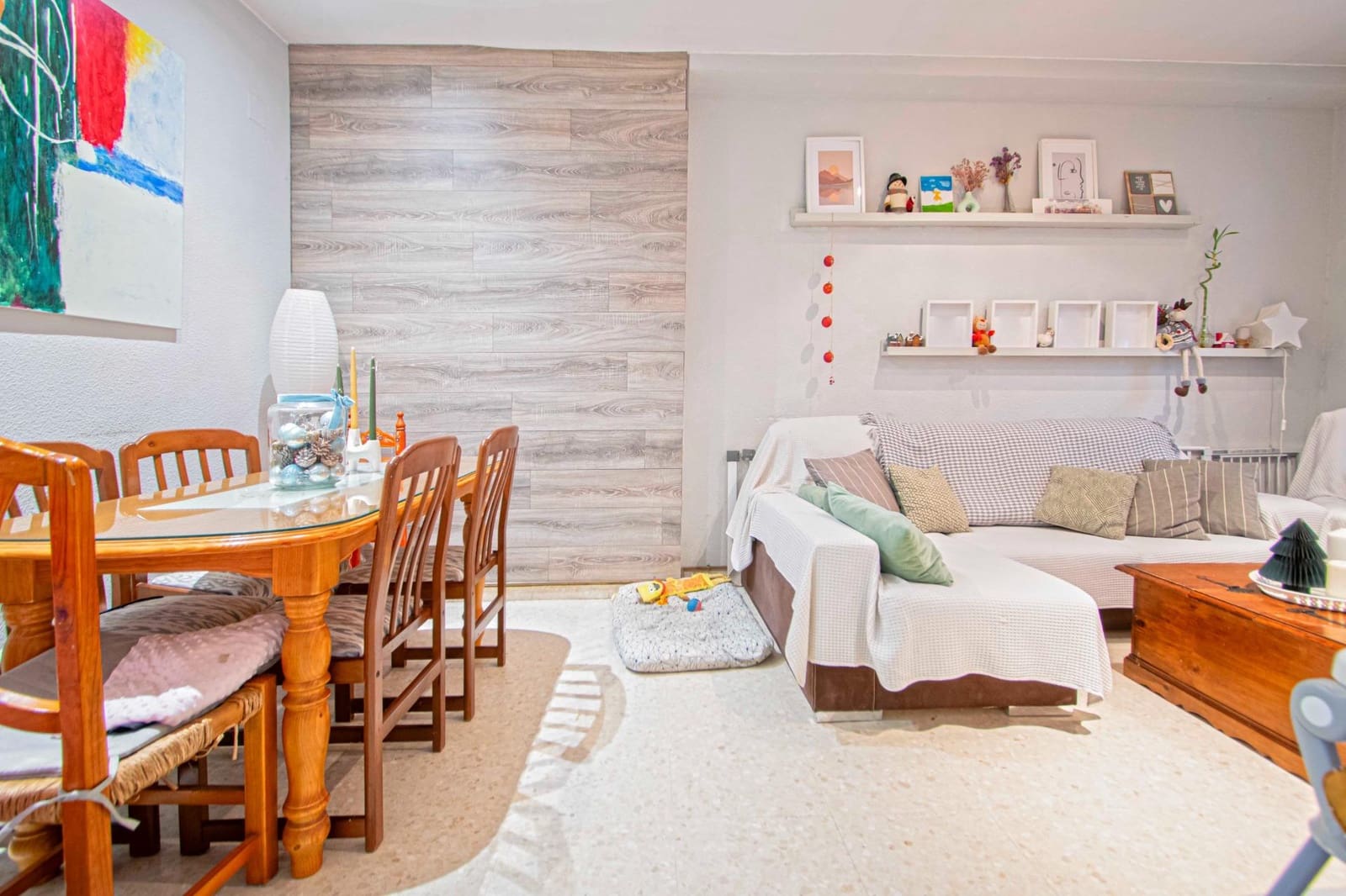 4 bedroom Apartment for sale in Seville city with garage - € 225,000 (Ref: 9482095)