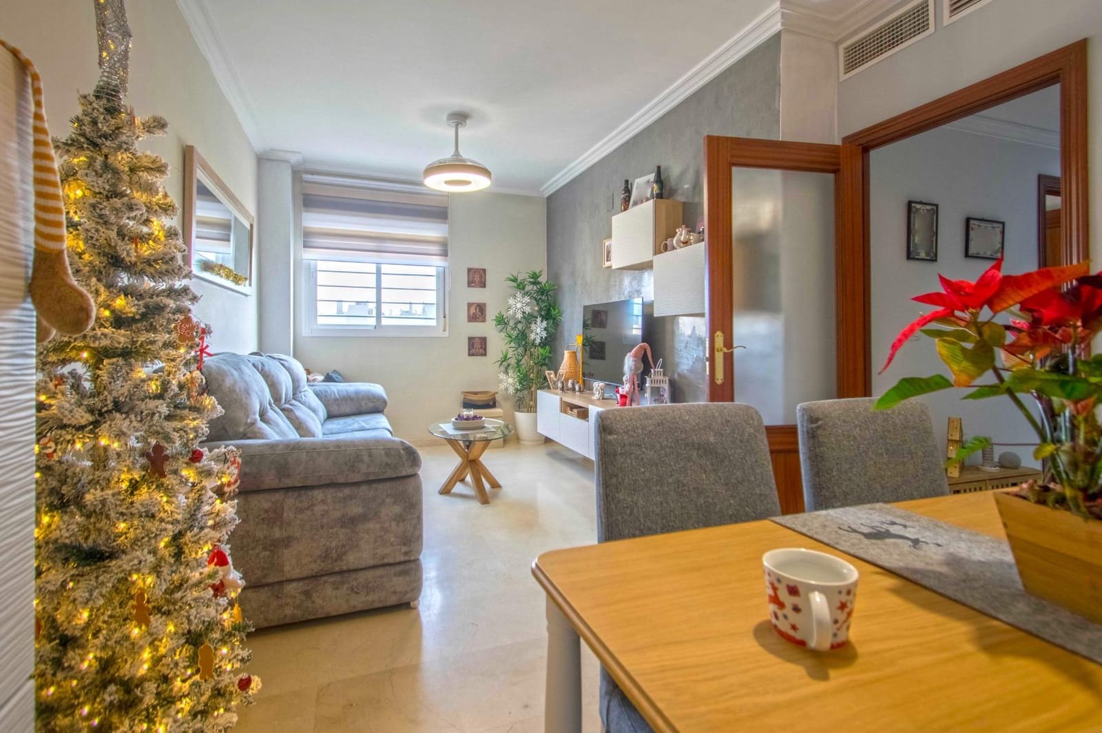 2 soveværelse Lejlighed til salg i Sevilla by med garage - € 210.000 (Ref: 9491487)