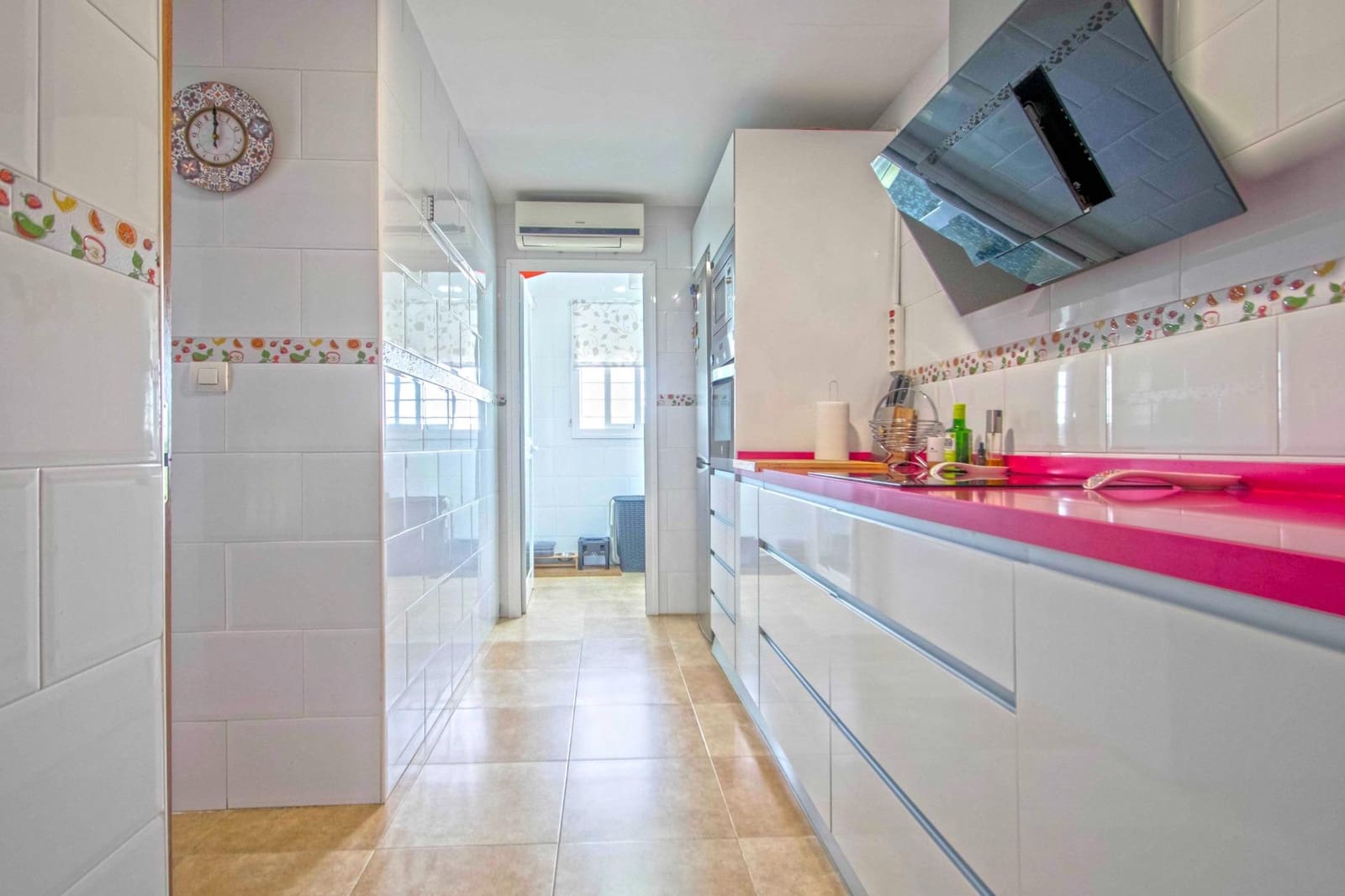 2 soveværelse Lejlighed til salg i Sevilla by med garage - € 210.000 (Ref: 9491487)