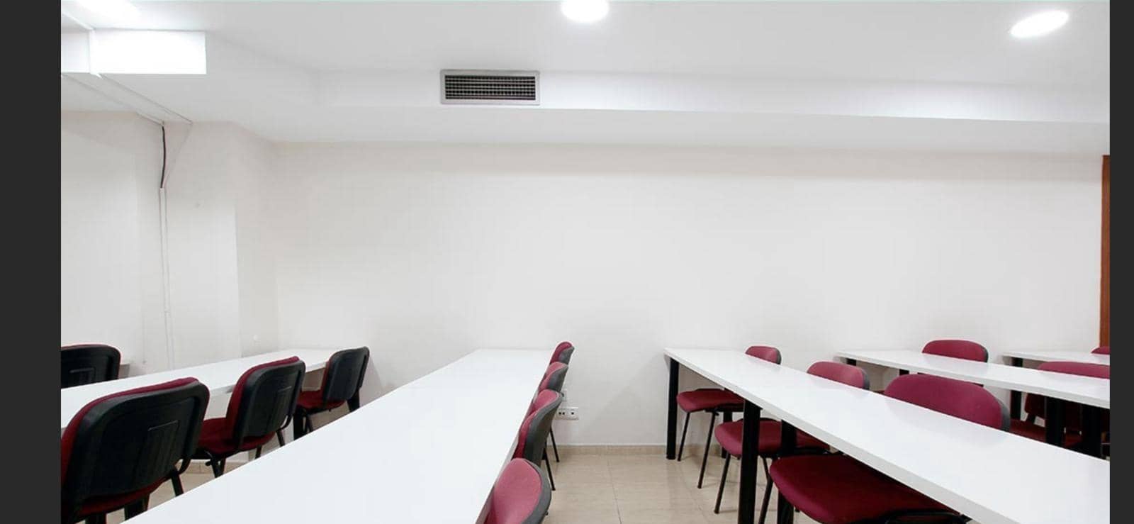 Kommersiell til salgs i Sevilla by - € 140 000 (Ref: 9495336)