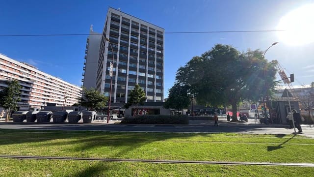 Kaupallinen myytävänä paikassa Sevilla kaupunki - 140 000 € (Ref: 9495336)