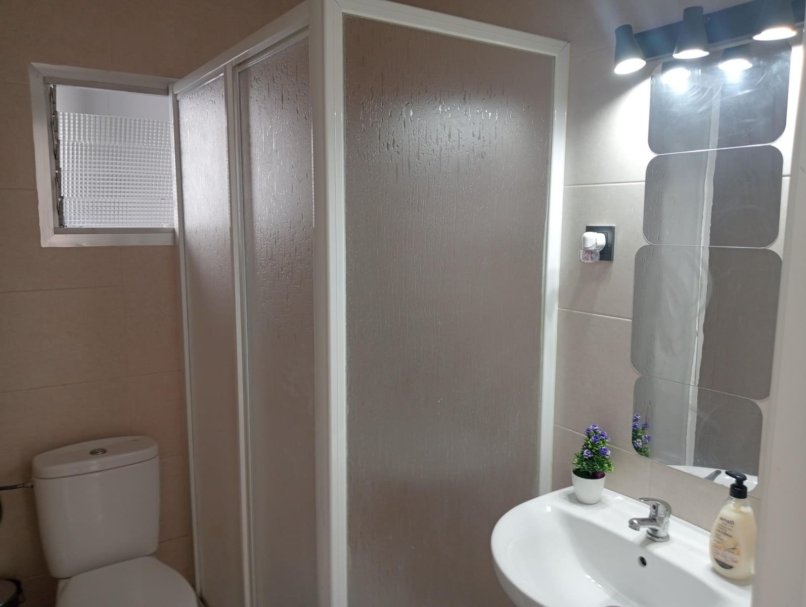 3 bedroom Flat for rent in Seville city - € 995 (Ref: 9495339)