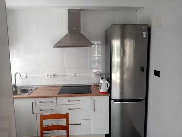3 quarto Apartamento para arrendar em Sevilha cidade - 995 € (Ref: 9495339)