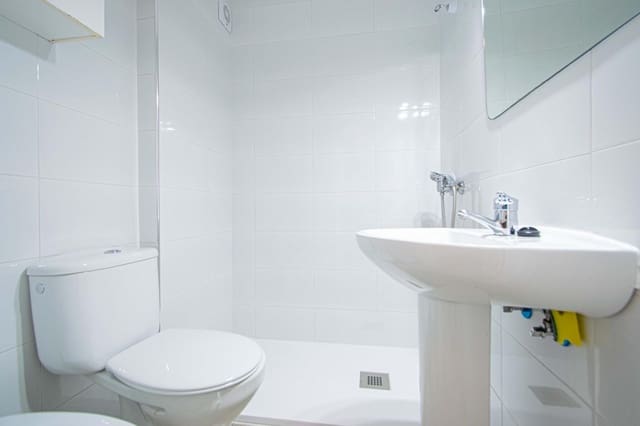 1 quarto Apartamento para arrendar em El Porvenir, Sevilha cidade - 750 € (Ref: 9497289)