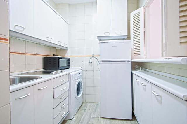 1 quarto Apartamento para arrendar em El Porvenir, Sevilha cidade - 750 € (Ref: 9497289)