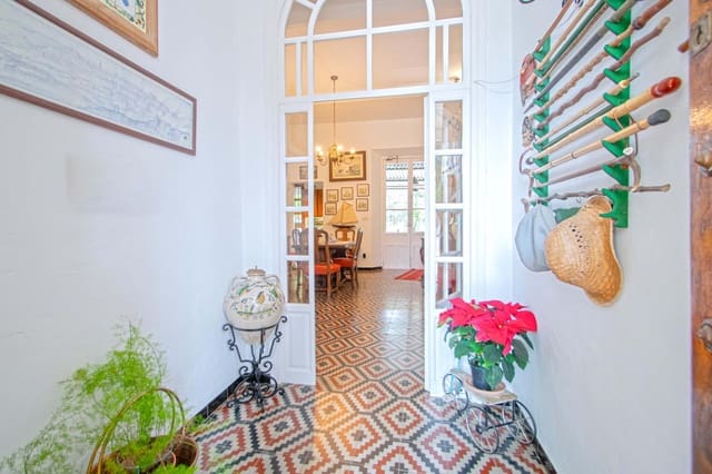 Finca/Casa Rural de 5 habitaciones en Espartinas en venta con piscina garaje - 490.000 € (Ref: 9497293)