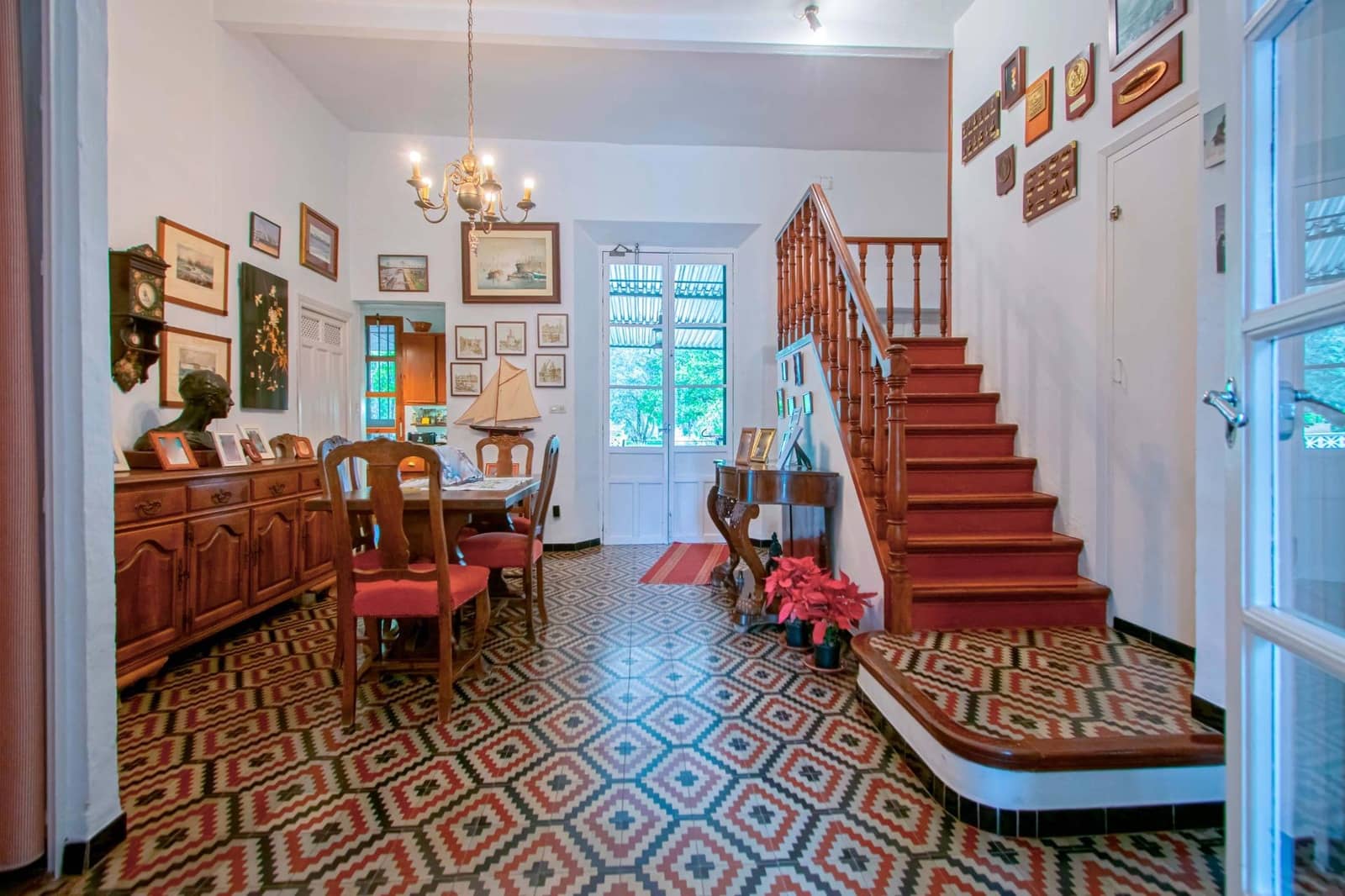 5 sypialnia Finka/Dom wiejski na sprzedaż w Espartinas z basenem garażem - 490 000 € (Ref: 9497293)