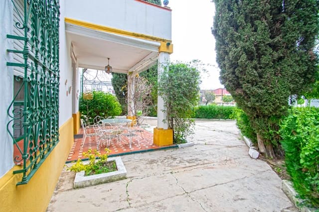 Finca/Casa Rural de 5 habitaciones en Espartinas en venta con piscina garaje - 490.000 € (Ref: 9497293)