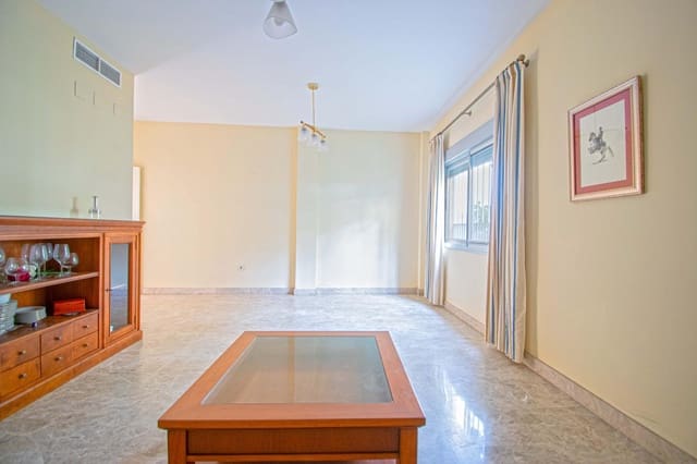 4 makuuhuone Rivitalo myytävänä paikassa Sevilla kaupunki mukana 
autotalli - 476 700 € (Ref: 9502443)