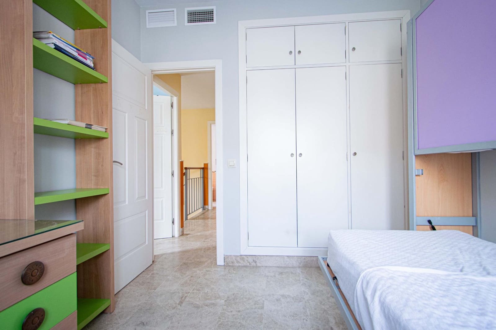 4 makuuhuone Rivitalo myytävänä paikassa Sevilla kaupunki mukana 
autotalli - 476 700 € (Ref: 9502443)