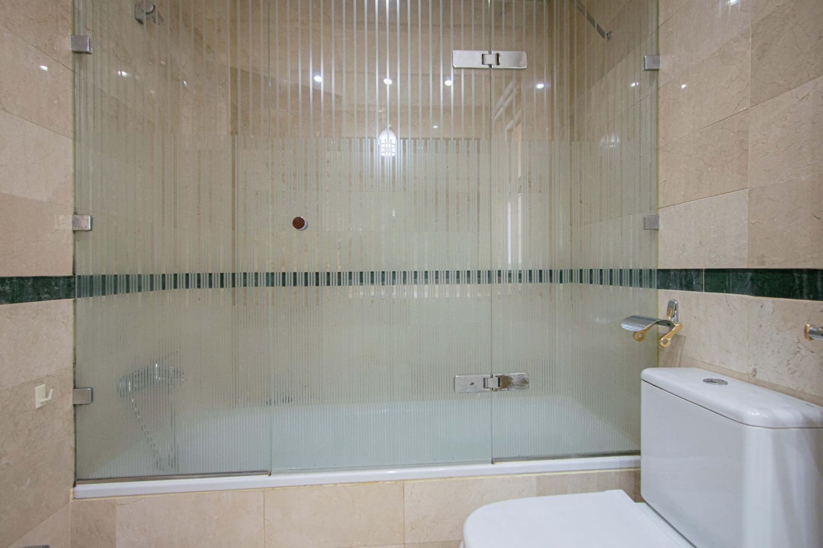 3 bedroom Villa for sale in Seville city with pool garage - € 899,000 (Ref: 9502444)