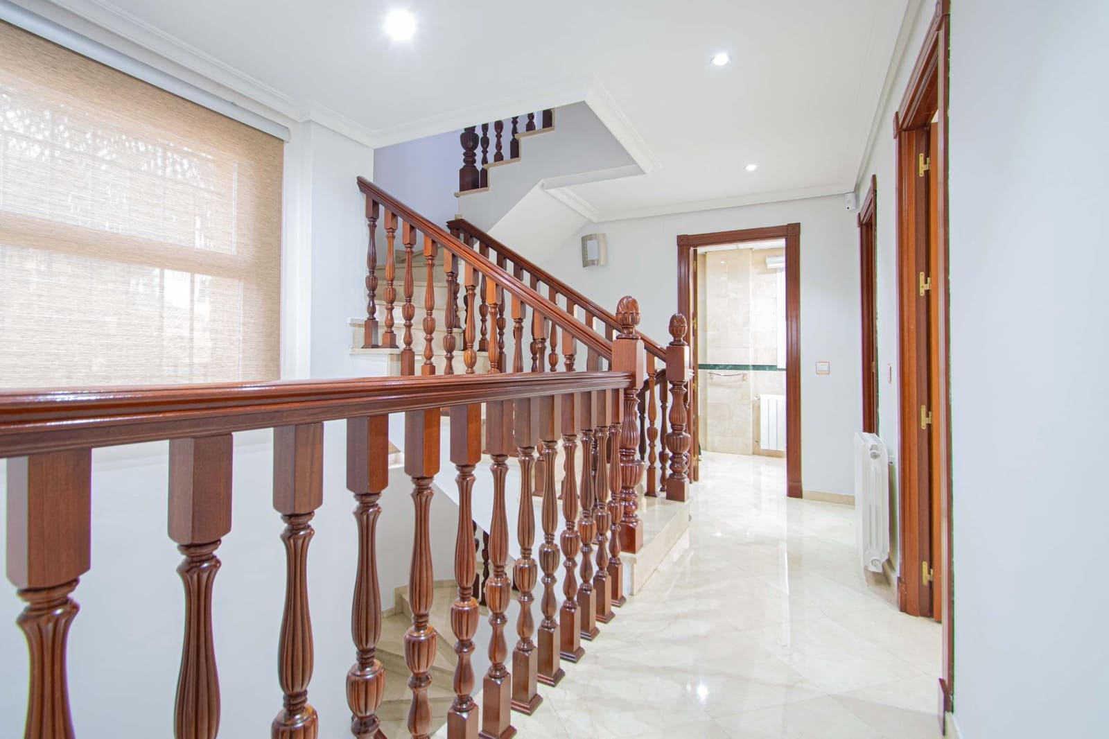 3 bedroom Villa for sale in Seville city with pool garage - € 899,000 (Ref: 9502444)