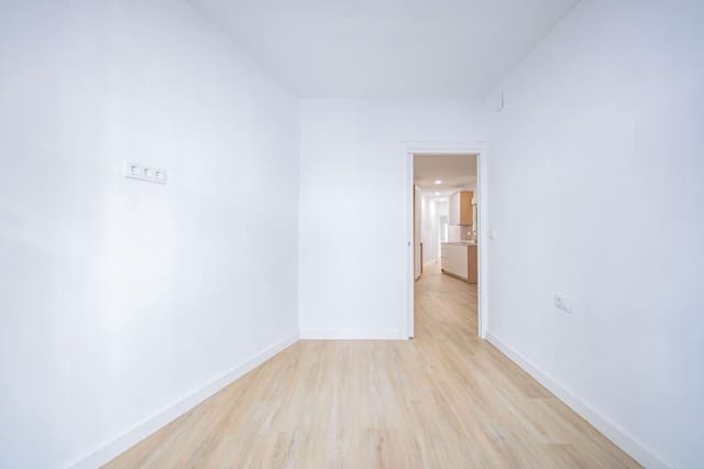 3 soveværelse Lejlighed til salg i San Julián, Sevilla by - € 380.000 (Ref: 9504350)